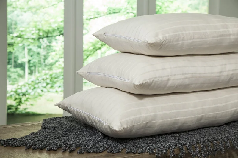 Round Pillows for Boho-Style InteriorsCooling Pillows for Hot SleepersOrganic Wool Pillow (Plush) Round Pillows for Boho-Style InteriorsCooling Pillows for Hot SleepersOrganic Wool Pillow (Plush)