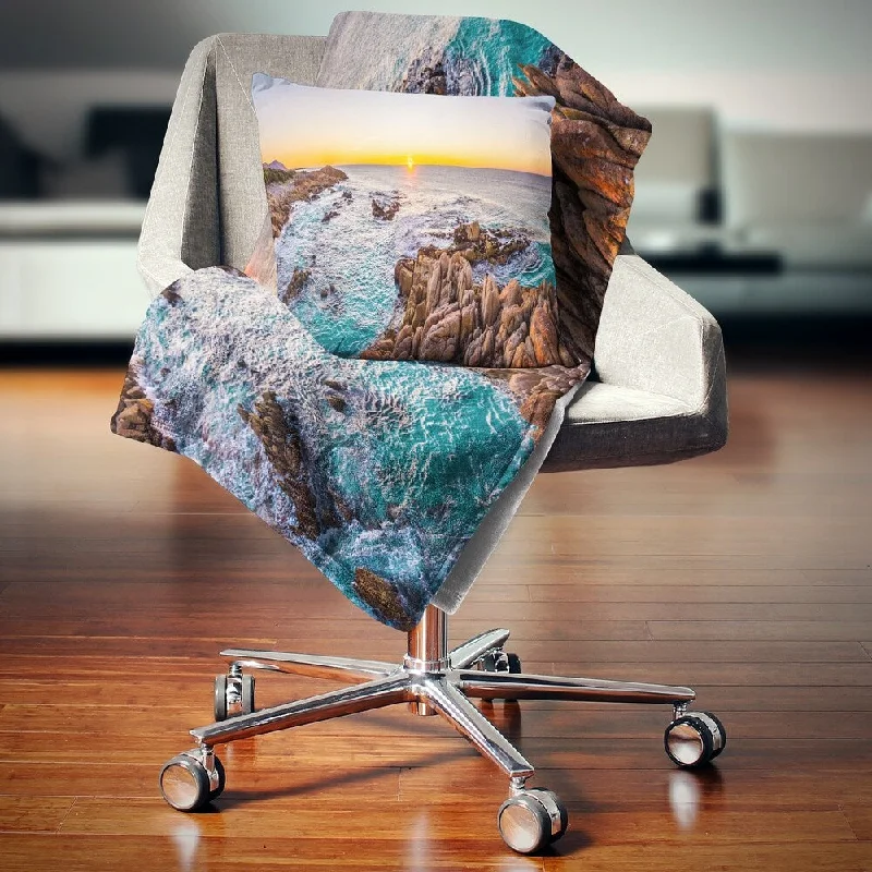 Acrylic blankets for a soft and affordable alternativeDesignart 'Sunrise at Freycinet NP Beach' Landscape Fleece Throw Blanket Acrylic blankets for a soft and affordable alternativeDesignart 'Sunrise at Freycinet NP Beach' Landscape Fleece Throw Blanket