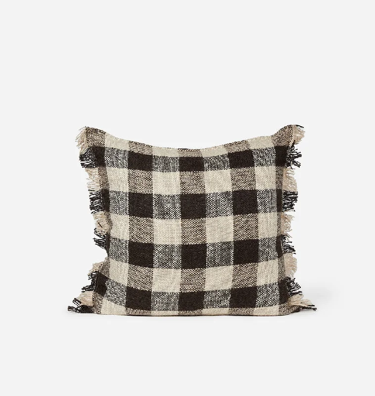 Plush Pillows for a Cozy BedSilk Pillows for Smooth Skin and HairMatriz Pillow 22" x 22" Plush Pillows for a Cozy BedSilk Pillows for Smooth Skin and HairMatriz Pillow 22" x 22"