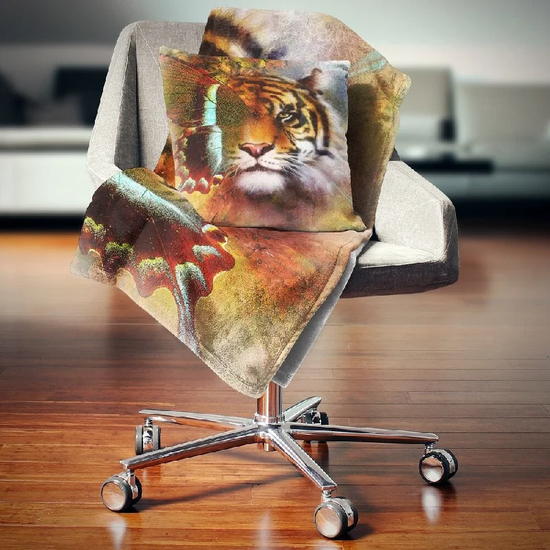 Cotton blankets for breathability and a lightweight feelDesignart 'Tiger with Butterfly Wings' Animal Throw Blanket Cotton blankets for breathability and a lightweight feelDesignart 'Tiger with Butterfly Wings' Animal Throw Blanket