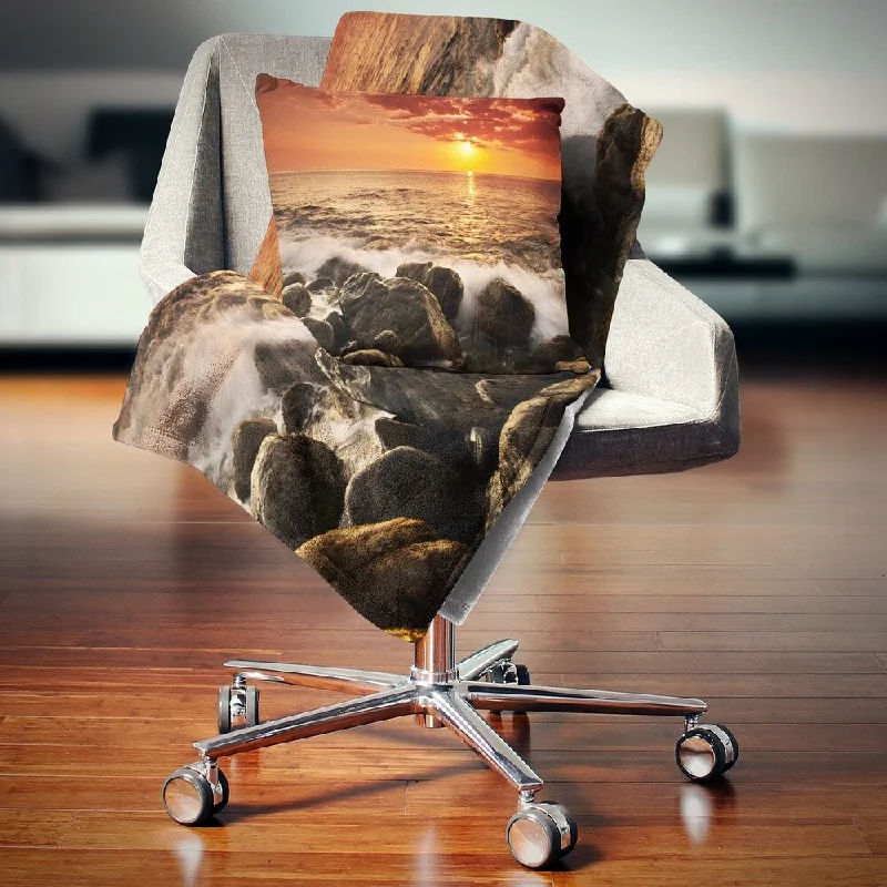 Acrylic blankets for a soft and affordable alternativeDesignart 'Bright Sunset over Rocky Shore' Modern Seashore Throw Blanket Acrylic blankets for a soft and affordable alternativeDesignart 'Bright Sunset over Rocky Shore' Modern Seashore Throw Blanket