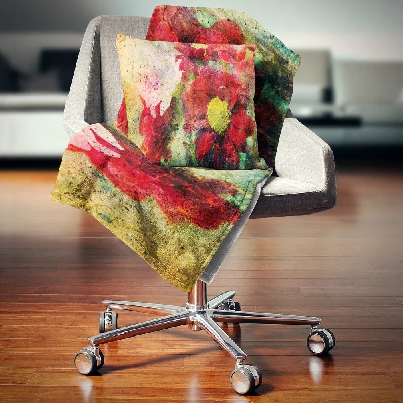 Linen blankets with a rustic and textured lookDesignart 'Red Flowers and Watercolor Splashes' Flower Throw Blanket Linen blankets with a rustic and textured lookDesignart 'Red Flowers and Watercolor Splashes' Flower Throw Blanket