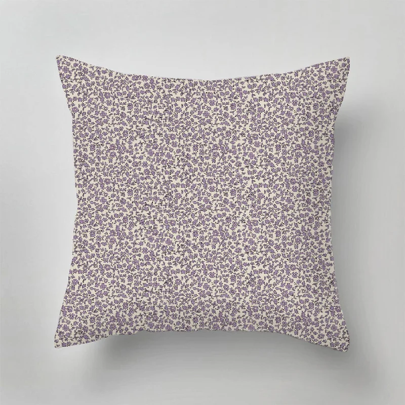 Cotton Pillows for Natural ComfortCotton Pillows for Natural ComfortIndoor Pillow - Ditsy Daisy lilac Cotton Pillows for Natural ComfortCotton Pillows for Natural ComfortIndoor Pillow - Ditsy Daisy lilac