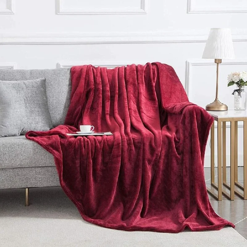 Recycled polyester blankets for an eco - conscious optionTwin Size Reversible Faux Fur Fleece Bed Blanket Burgundy Recycled polyester blankets for an eco - conscious optionTwin Size Reversible Faux Fur Fleece Bed Blanket Burgundy
