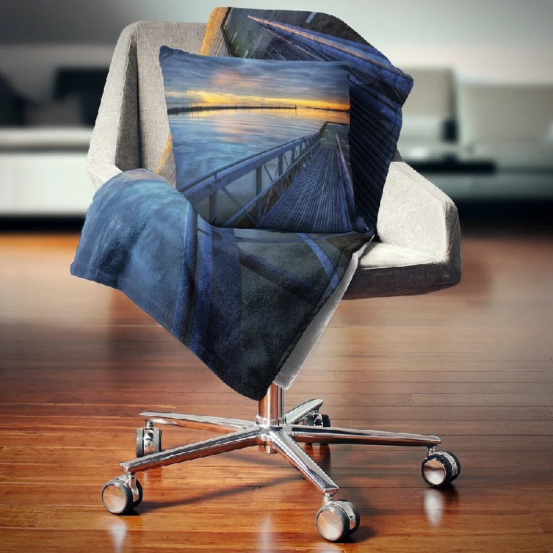 Mohair blankets with a unique sheen and softnessDesignart 'Azure Waters Behind Pier' Seascape Throw Blanket Mohair blankets with a unique sheen and softnessDesignart 'Azure Waters Behind Pier' Seascape Throw Blanket