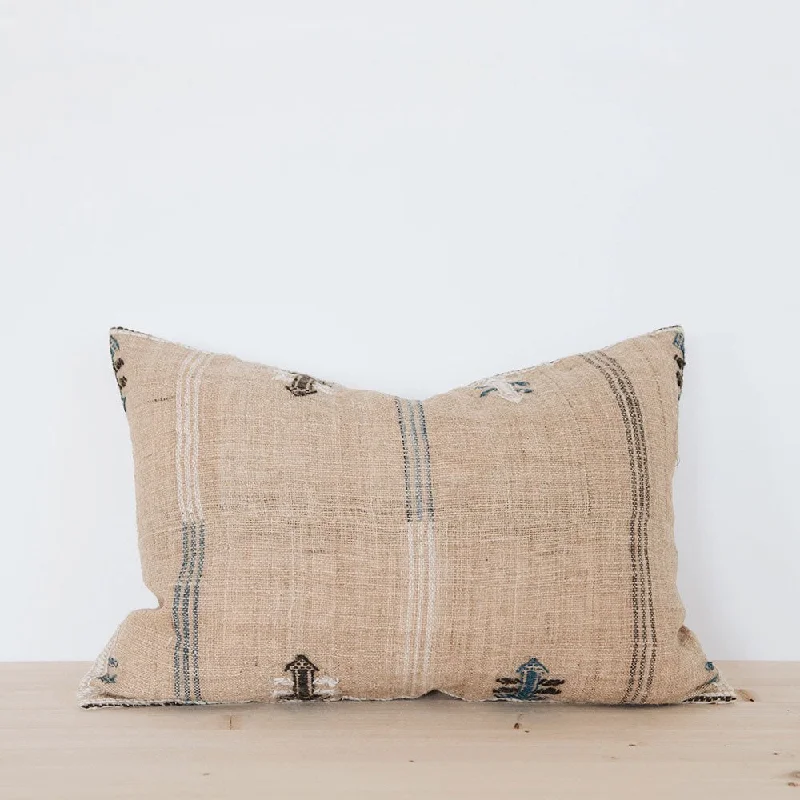 Down Alternative Pillows for Ethical ChoicesHypoallergenic Pillows for Allergy SufferersHand-loomed Pillow Cover No. 0509 Down Alternative Pillows for Ethical ChoicesHypoallergenic Pillows for Allergy SufferersHand-loomed Pillow Cover No. 0509