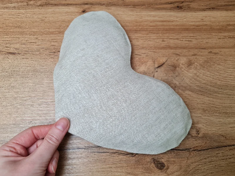 Adjustable Pillows for Customized ComfortHemp heart-shaped Eye Mask filled Buckwheat hulls Meditation Eye Mask organic Buckwheat hulls Fiber Filling Including an additional removable hemp cover. Adjustable Pillows for Customized ComfortHemp heart-shaped Eye Mask filled Buckwheat hulls Meditation Eye Mask organic Buckwheat hulls Fiber Filling Including an additional removable hemp cover.