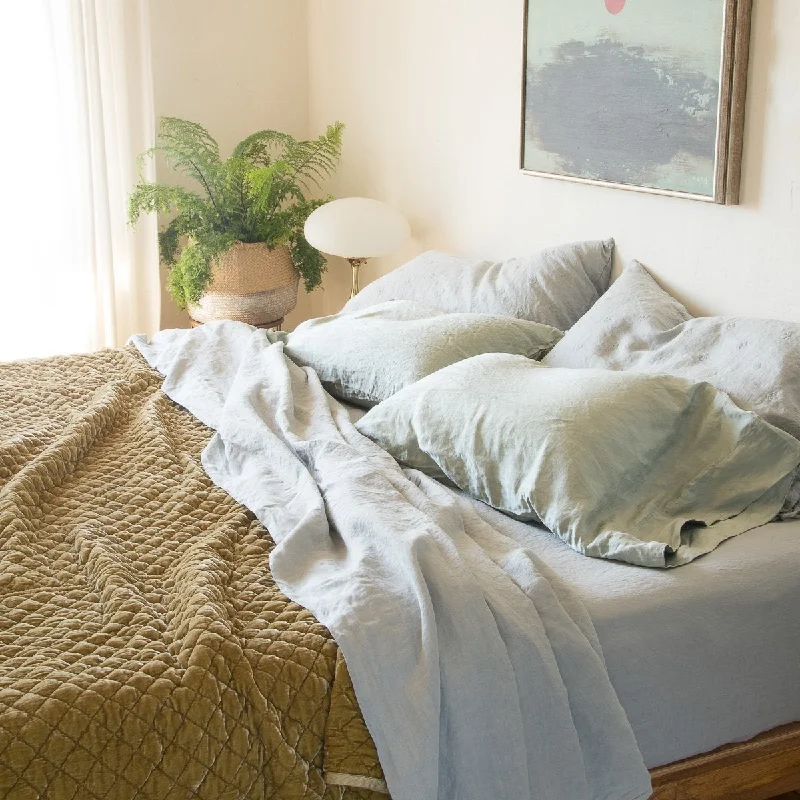 Linen - Cotton Blend Sheets for a Natural and Versatile OptionLinen Fitted Sheet