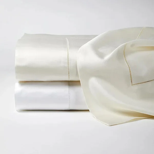 Polyester - Cotton Blend Sheets for Durability and ComfortMilos Sateen Sheet Collection Polyester - Cotton Blend Sheets for Durability and ComfortMilos Sateen Sheet Collection