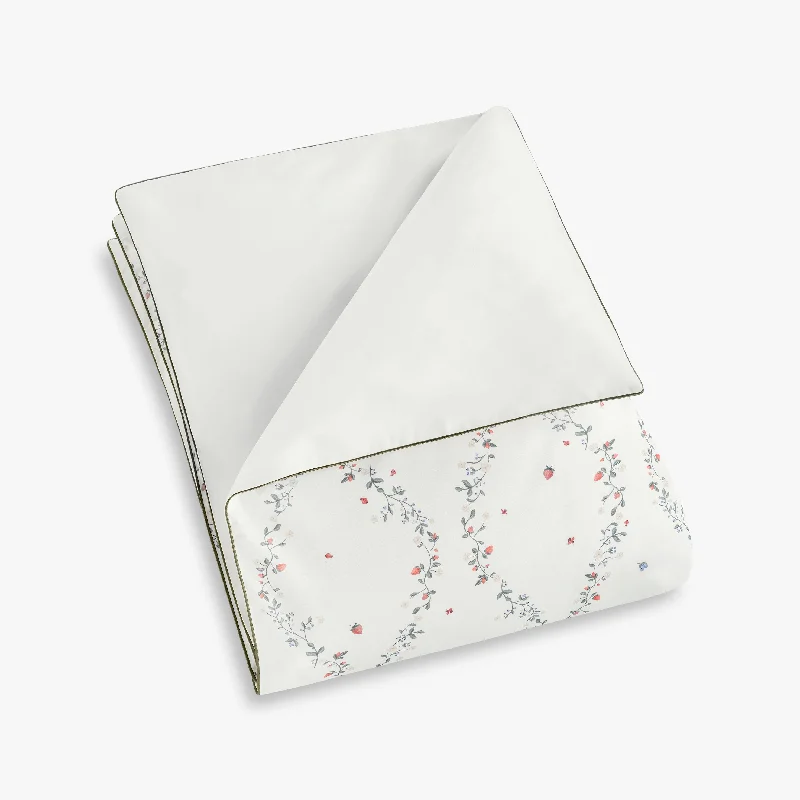 Full - size duvet covers suitable for full - sized beds in guest rooms or small bedroomsBotanical Berries Baby Duvet- Ivory Full - size duvet covers suitable for full - sized beds in guest rooms or small bedroomsBotanical Berries Baby Duvet- Ivory