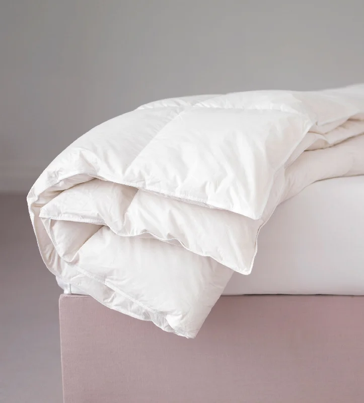 Boho - style duvet covers with vibrant colors and ethnic patternsDreamy Duck Duvet - European Duck Feather and Down Boho - style duvet covers with vibrant colors and ethnic patternsDreamy Duck Duvet - European Duck Feather and Down