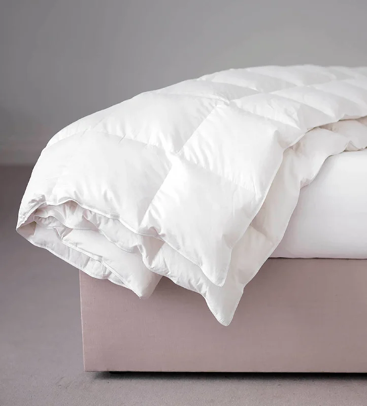 Tie - closure duvet covers with fabric ties for a more decorative and adjustable optionGrand Goose Duvet - 100% Hungarian Goose Down Tie - closure duvet covers with fabric ties for a more decorative and adjustable optionGrand Goose Duvet - 100% Hungarian Goose Down