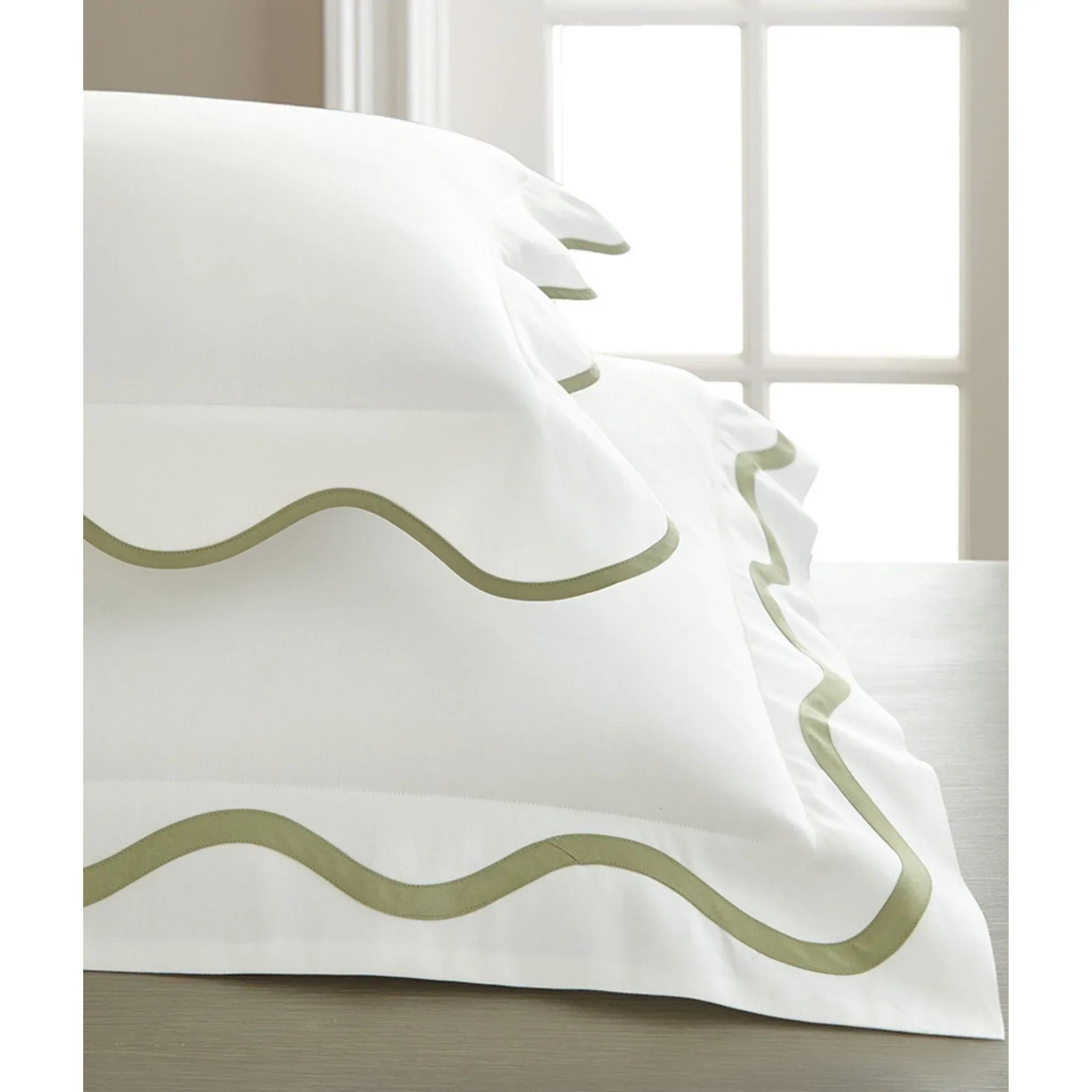 Jersey cotton duvet covers for a stretchy and comfortable fitTess Traditional Scalloped Tape Design Duvet Cover Jersey cotton duvet covers for a stretchy and comfortable fitTess Traditional Scalloped Tape Design Duvet Cover