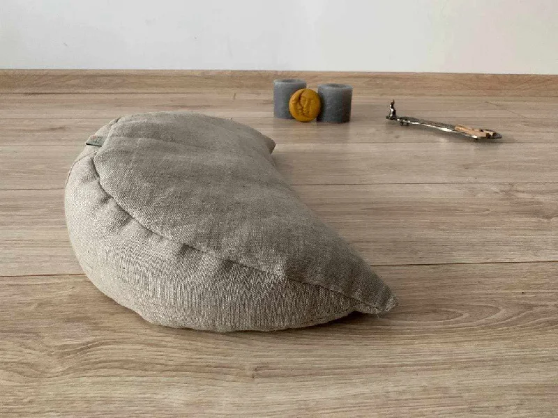 Back Support Pillows for Office ChairsLinen-encased Crescent Pillow generously filled with the natural comfort of Buckwheat Shells + Gift Bag / meditation cushion Christmas gift Back Support Pillows for Office ChairsLinen-encased Crescent Pillow generously filled with the natural comfort of Buckwheat Shells + Gift Bag / meditation cushion Christmas gift