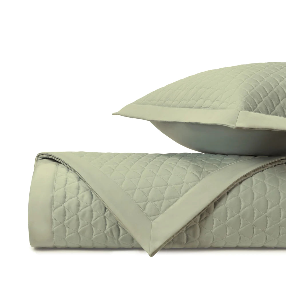 Thermal - regulating duvet covers to keep you warm in winter and cool in summerMonogrammable Anastasia Quilted Coverlet Thermal - regulating duvet covers to keep you warm in winter and cool in summerMonogrammable Anastasia Quilted Coverlet