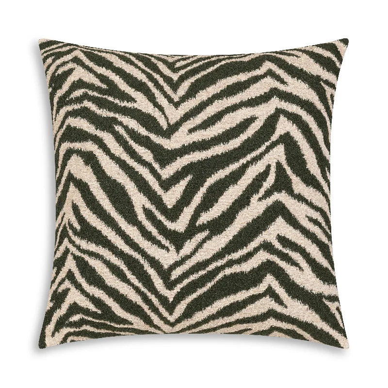 Feather Pillows for a Luxurious SleepCL8215356-03