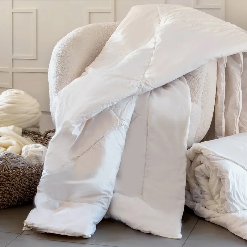 Silk Pillows for Smooth Skin and HairSt-Genève | Piatra Wool Duvet