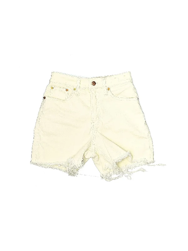 Mid-Rise Denim Shorts in Light Wash