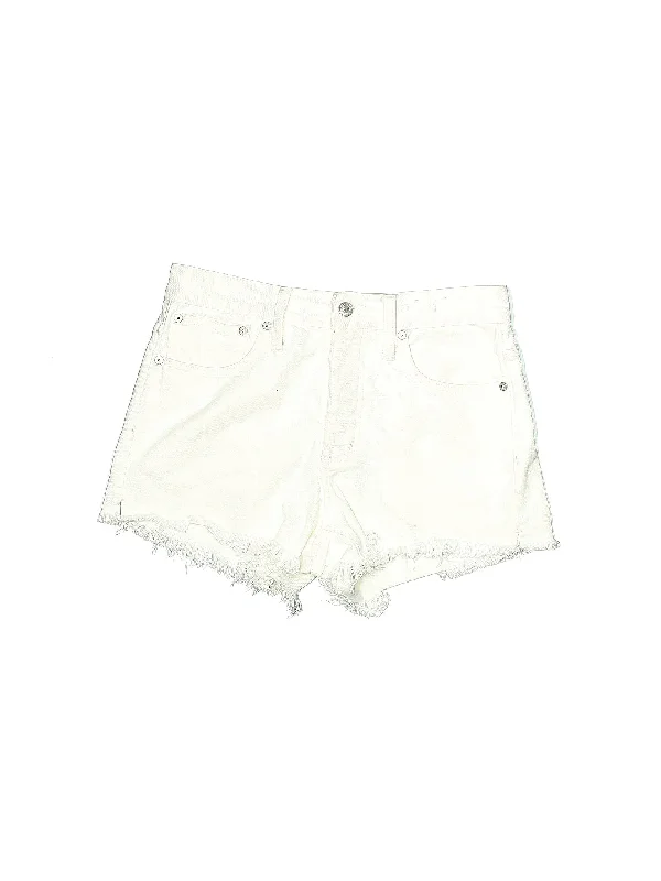 Mid-Rise Denim Shorts in Light Wash