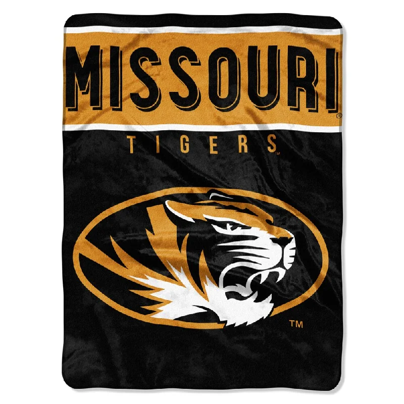 Rayon from bamboo blankets for a silky and breathable feelCOL 803 Missouri Basic Raschel Throw Rayon from bamboo blankets for a silky and breathable feelCOL 803 Missouri Basic Raschel Throw