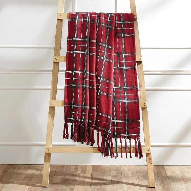 Chenille blankets with a thick and fuzzy textureCollin Woven Throw