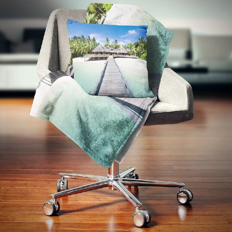 Acrylic blankets for a soft and affordable alternativeDesignart 'Beach with Coconut Palm Trees' Landscape Photo Throw Blanket