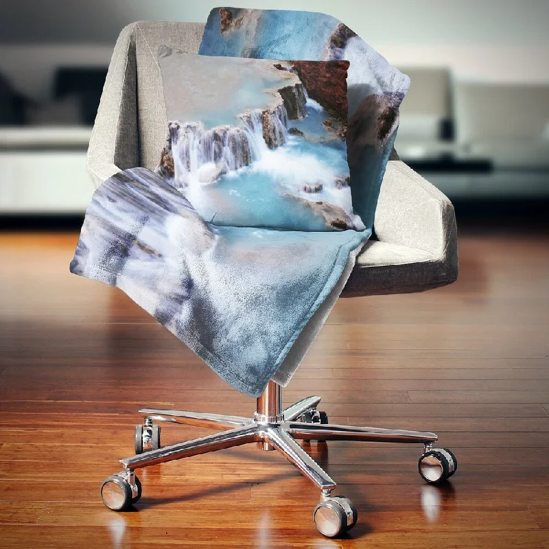 Acrylic blankets for a soft and affordable alternativeDesignart 'Beautiful Blue Water Cascade' Seashore Throw Blanket Acrylic blankets for a soft and affordable alternativeDesignart 'Beautiful Blue Water Cascade' Seashore Throw Blanket