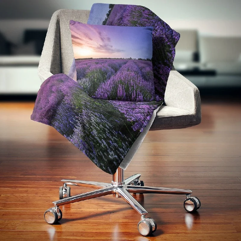 Microfiber blankets that are durable and easy to care forDesignart 'Beautiful Lavender Flowers At Sunset' Floral Throw Blanket Microfiber blankets that are durable and easy to care forDesignart 'Beautiful Lavender Flowers At Sunset' Floral Throw Blanket