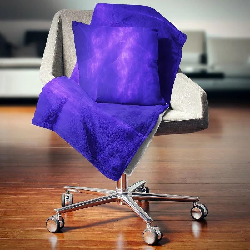 Rayon from bamboo blankets for a silky and breathable feelDesignart 'Blue Fractal Abstract Pattern' Abstract Throw Blanket Rayon from bamboo blankets for a silky and breathable feelDesignart 'Blue Fractal Abstract Pattern' Abstract Throw Blanket