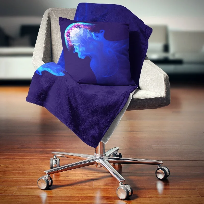 Mohair blankets with a unique sheen and softnessDesignart 'Blue Jellyfish in Ocean' Animal Throw Blanket Mohair blankets with a unique sheen and softnessDesignart 'Blue Jellyfish in Ocean' Animal Throw Blanket