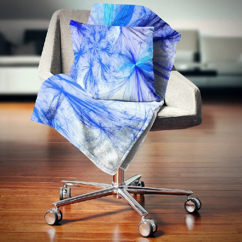 Cashmere blankets for ultimate softness and luxuryDesignart 'Christmas Fireworks Blue' Abstract Throw Blanket Cashmere blankets for ultimate softness and luxuryDesignart 'Christmas Fireworks Blue' Abstract Throw Blanket