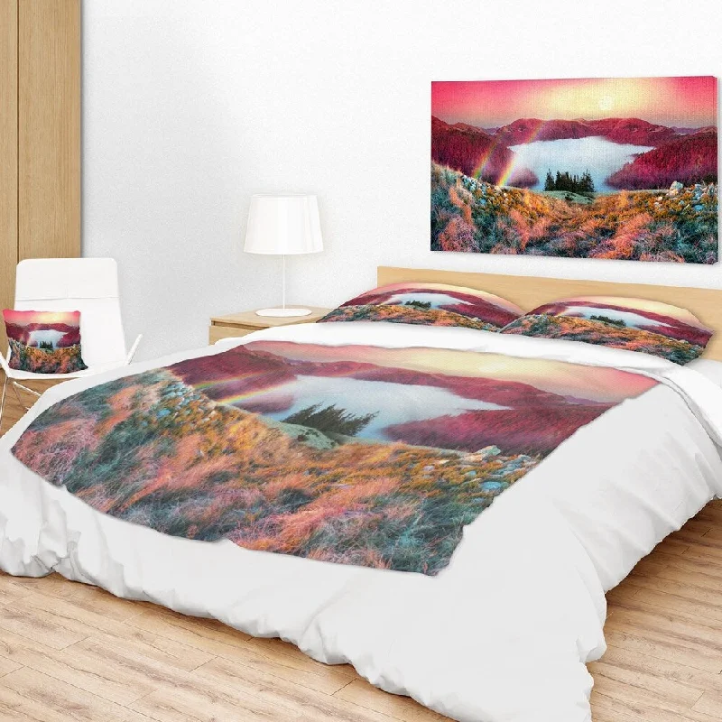 Linen blankets with a rustic and textured lookDesignart 'Colorful Beach Forest in Carpathians' Landscape Photography Throw Blanket Linen blankets with a rustic and textured lookDesignart 'Colorful Beach Forest in Carpathians' Landscape Photography Throw Blanket