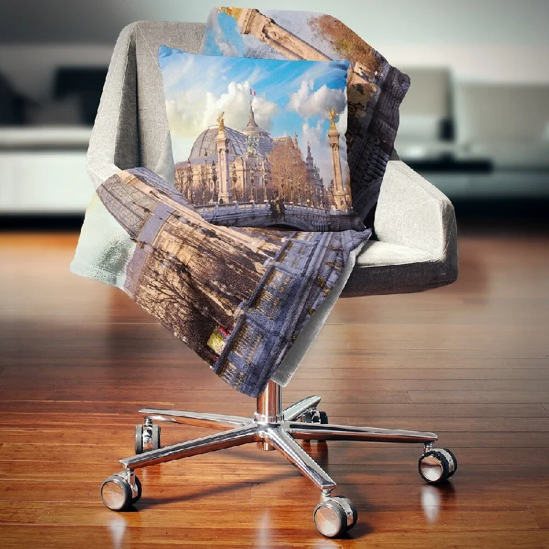 Acrylic blankets for a soft and affordable alternativeDesignart 'Famous Great Palace in Paris' Modern Cityscape Throw Blanket Acrylic blankets for a soft and affordable alternativeDesignart 'Famous Great Palace in Paris' Modern Cityscape Throw Blanket