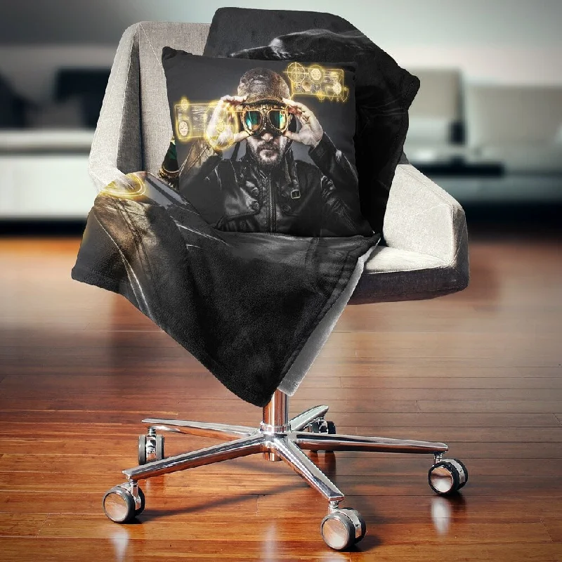 Queen - size blankets for standard - sized bedsDesignart 'Fighter Pilot with Hat and Glasses' Abstract Portrait Throw Blanket Queen - size blankets for standard - sized bedsDesignart 'Fighter Pilot with Hat and Glasses' Abstract Portrait Throw Blanket