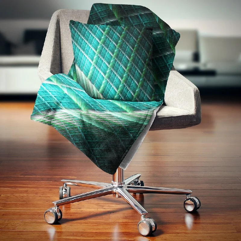 Mohair blankets with a unique sheen and softnessDesignart 'Green Fractal Grill Pattern' Abstract Throw Blanket