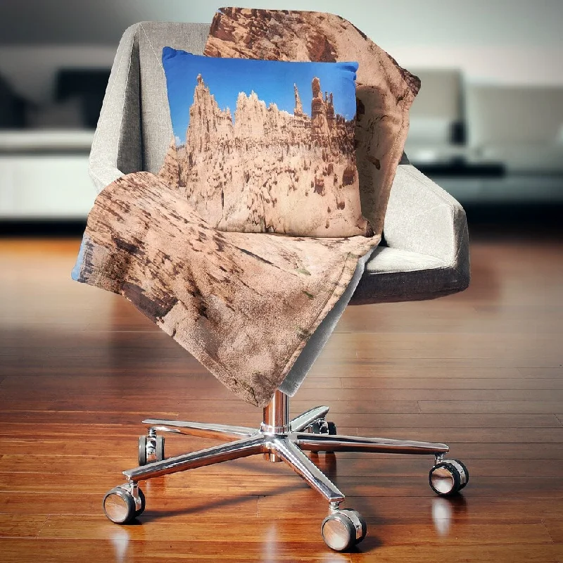 Bamboo fiber blankets with natural antibacterial propertiesDesignart 'Hoodoo Rock Pinnacles in Goblin Valley' Landscape Fleece Throw Blanket Bamboo fiber blankets with natural antibacterial propertiesDesignart 'Hoodoo Rock Pinnacles in Goblin Valley' Landscape Fleece Throw Blanket