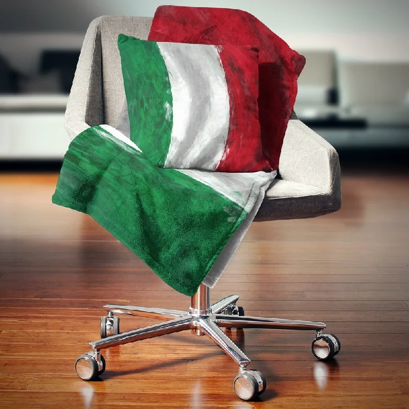 Cashmere blankets for ultimate softness and luxuryDesignart 'Italy Flag' Contemporary Throw Blanket