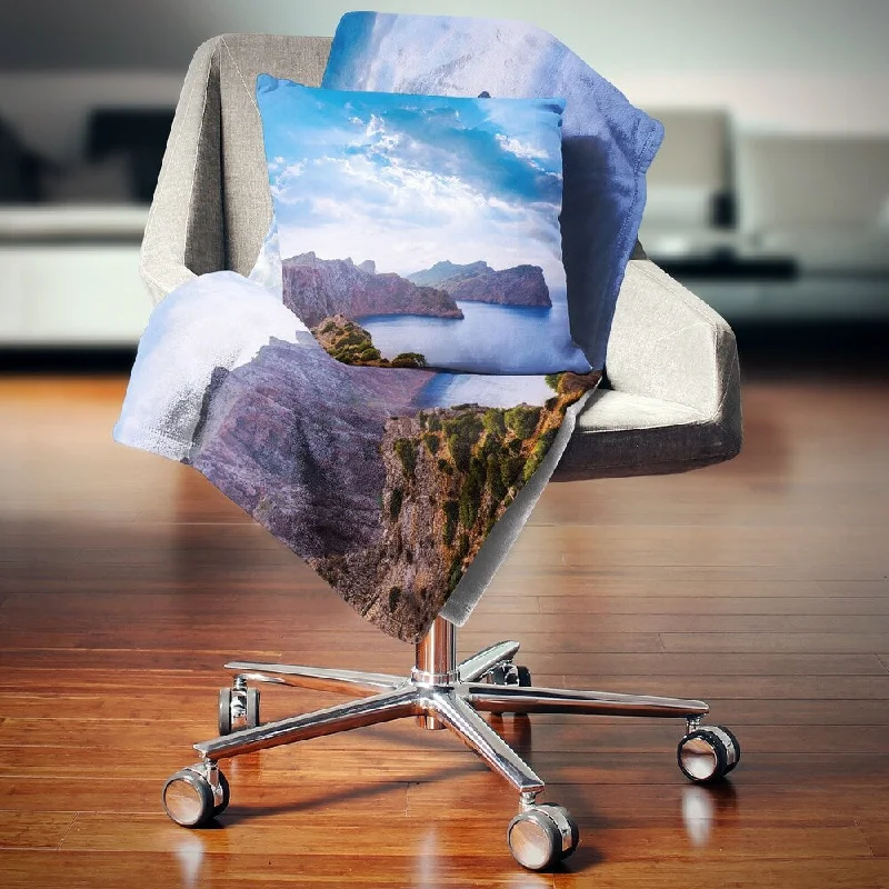 Alpaca wool blankets for a hypoallergenic and warm optionDesignart 'Majorca Formentor Cape Rocks' Seascape Throw Blanket Alpaca wool blankets for a hypoallergenic and warm optionDesignart 'Majorca Formentor Cape Rocks' Seascape Throw Blanket