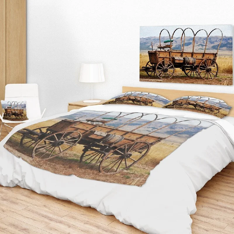 Recycled polyester blankets for an eco - conscious optionDesignart 'Old American Cart in Grassland' Landscape Fleece Throw Blanket Recycled polyester blankets for an eco - conscious optionDesignart 'Old American Cart in Grassland' Landscape Fleece Throw Blanket