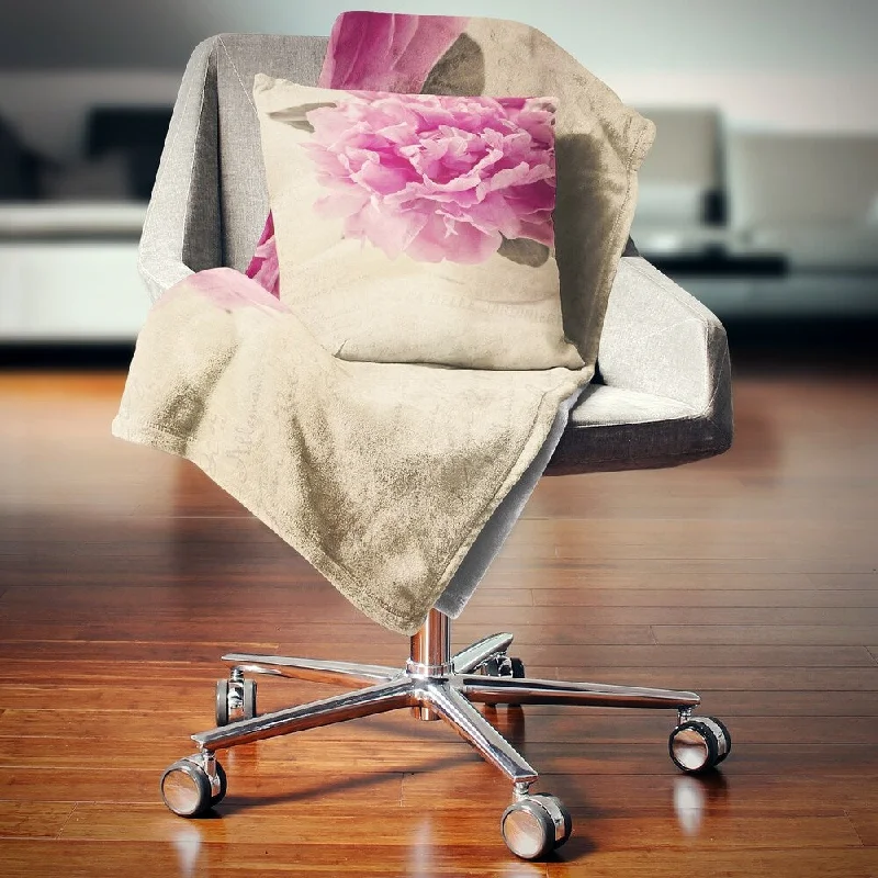 Silk blankets with a smooth and elegant touchDesignart 'Peony Flowers in Vase on Table' Floral Throw Blanket