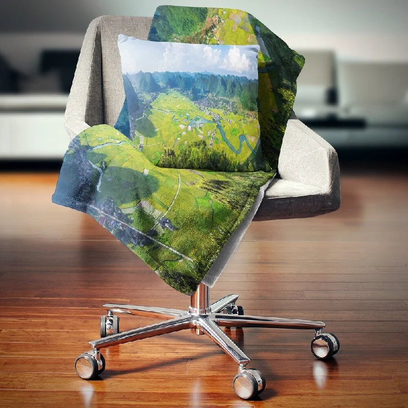 Mohair blankets with a unique sheen and softnessDesignart 'Rice Field Valley Vietnam Panorama' Landscape Fleece Throw Blanket Mohair blankets with a unique sheen and softnessDesignart 'Rice Field Valley Vietnam Panorama' Landscape Fleece Throw Blanket