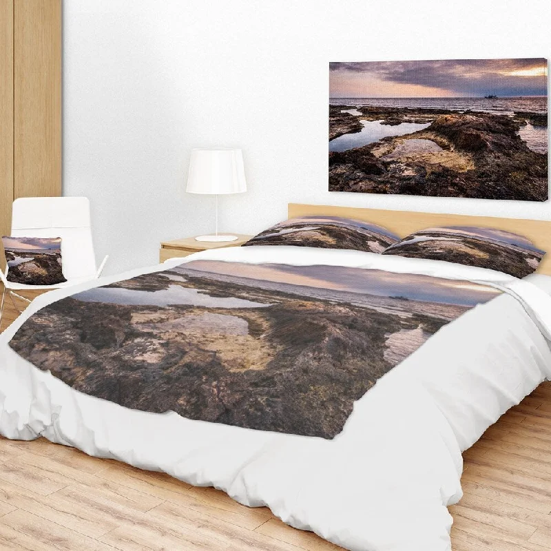Mohair blankets with a unique sheen and softnessDesignart 'Rough Rocky Coastline Africa' Oversized Beach Throw Blanket Mohair blankets with a unique sheen and softnessDesignart 'Rough Rocky Coastline Africa' Oversized Beach Throw Blanket