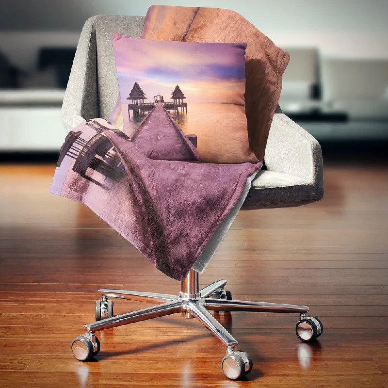 Linen blankets with a rustic and textured lookDesignart 'Walking Path to Abandoned Temple' Sea Bridge Throw Blanket Linen blankets with a rustic and textured lookDesignart 'Walking Path to Abandoned Temple' Sea Bridge Throw Blanket