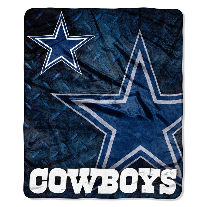 Microfiber blankets that are durable and easy to care forNFL Raschel Roll-out Throw
