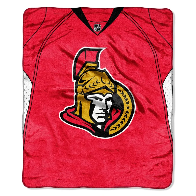 Queen - size blankets for standard - sized bedsNHL 701 Senators Jersey Raschel Throw
