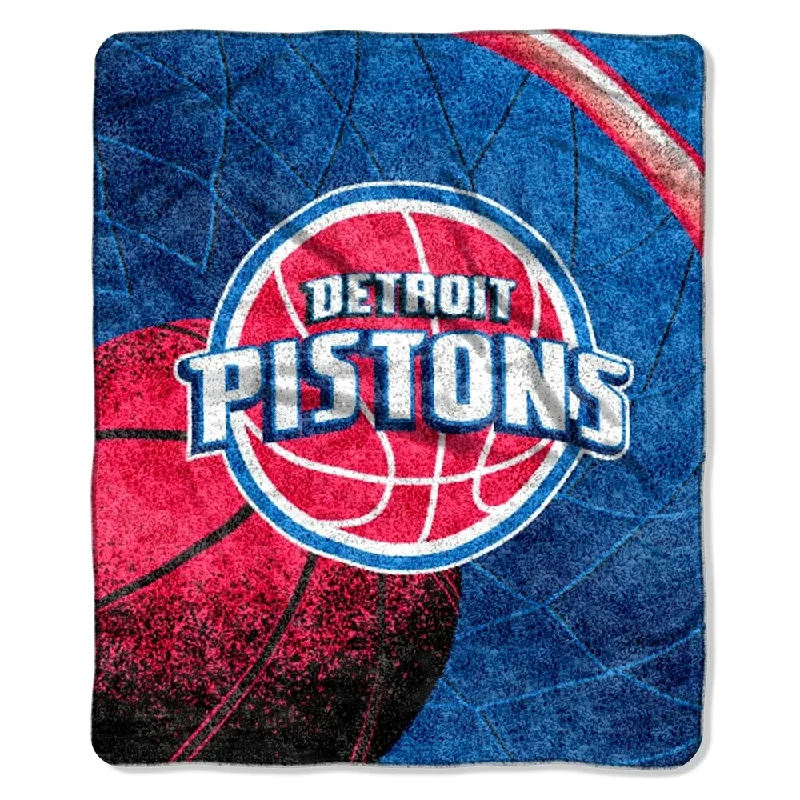 Chenille blankets with a thick and fuzzy texturePistons Sherpa Throw Blanket Reflect Chenille blankets with a thick and fuzzy texturePistons Sherpa Throw Blanket Reflect