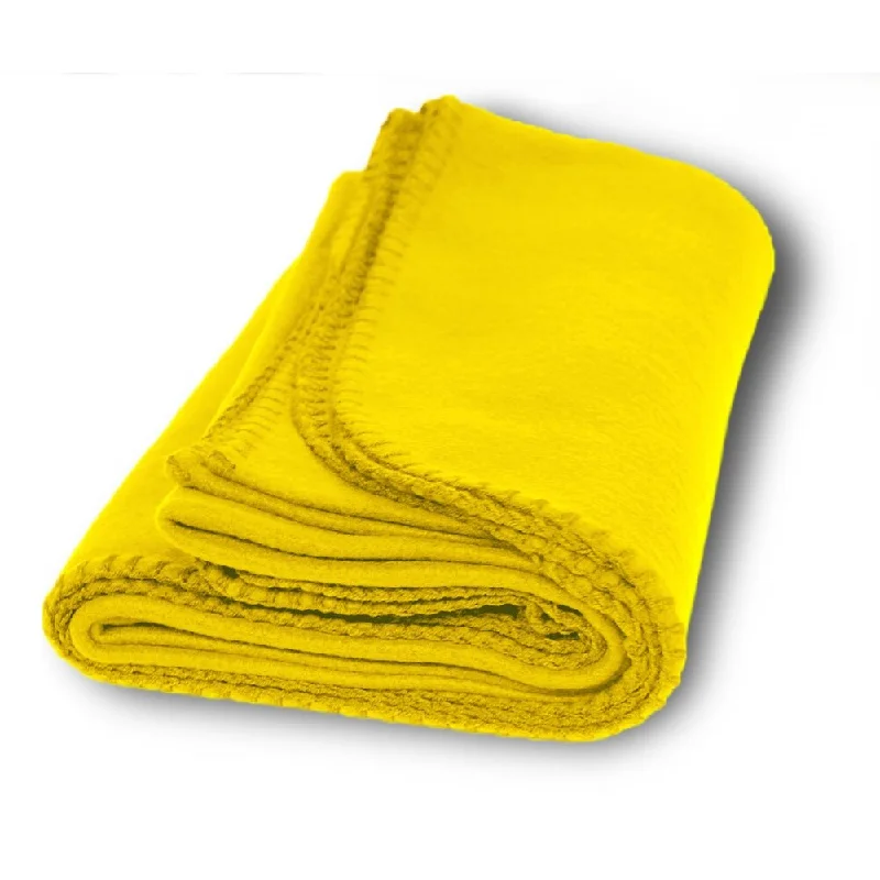 Linen blankets with a rustic and textured lookPorch & Den Sheldrake Fleece Blanket