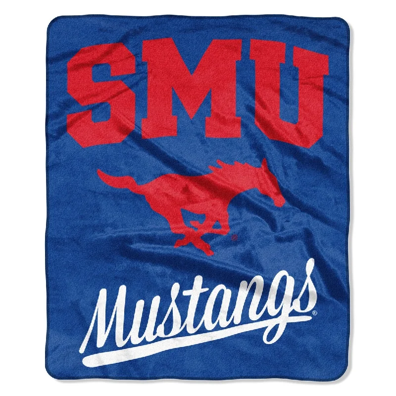Alpaca wool blankets for a hypoallergenic and warm optionCOL 670 Southern Methodist Alumni Raschel