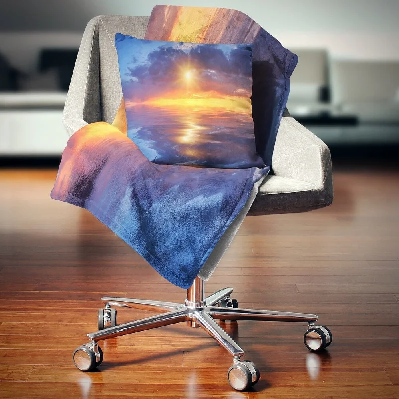 Recycled polyester blankets for an eco - conscious optionDesignart 'Cloudy Sunset Reflection in Lake' Cityscape Throw Blanket Recycled polyester blankets for an eco - conscious optionDesignart 'Cloudy Sunset Reflection in Lake' Cityscape Throw Blanket