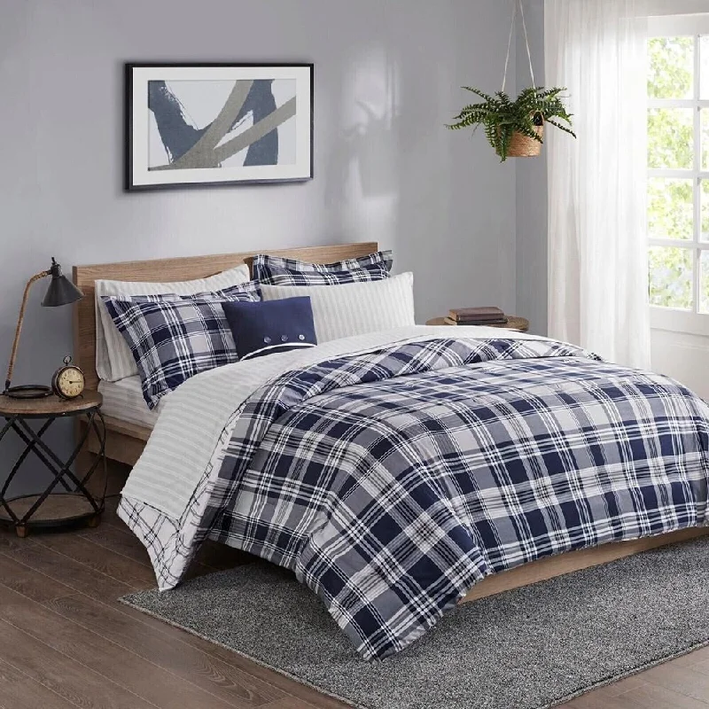 Rayon from bamboo blankets for a silky and breathable feelFull Size Reversible Comforter Set Plaid Navy Rayon from bamboo blankets for a silky and breathable feelFull Size Reversible Comforter Set Plaid Navy
